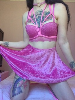 babygirl-blood:  Made this cute lil skirt today 🎀🌸💕✨