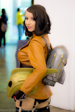 geekyandkinky:  dirty-gamer-girls:  More @ dirty-gamer-girls  Some cosplay at it’s finest.
