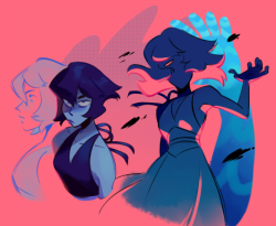 kingkimochi:lapis is my favorite crystal gem 💧