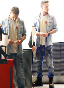 harrycmon:  Liam at Heathrow. 