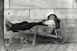 dormirever:  René Jacques - La sieste, 1960. 