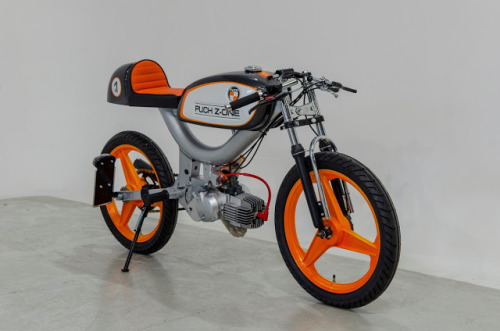 caferacerpasion:  Puch X30 Cafe Racer - Fuzzies | www.caferacerpasion.com