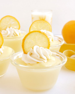 foodffs:  Lemon Pudding with Candied Lemon Slices  Really nice