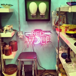 itakethewords:  I was wandering around an antique mall the other