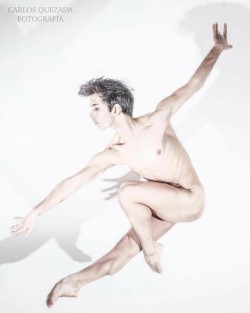 male-ballet:TGIF Ballet-  Quezada