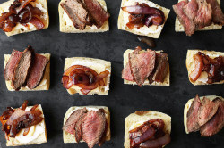 boozybakerr:  Steak and White Cheddar Panini Sliders