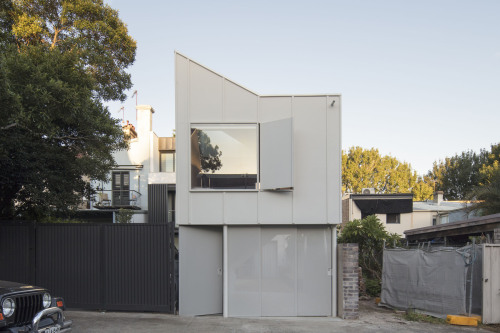 subtilitas:  Retallack Thompson - Erskineville backhouse, Sydney