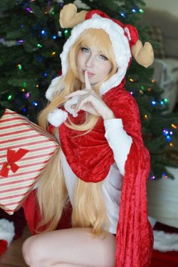 hotcosplaychicks:  Santa Umaru V by MeganCoffey Check out http://hotcosplaychicks.tumblr.com