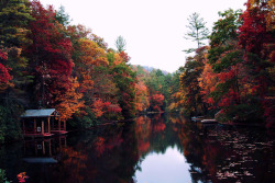 land-city:  by Mike Woodfin | Flickr Highlands, North Carolina,