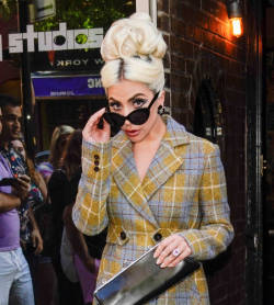 gagamedia:  May 24: Lady Gaga seen leaving Electric Lady Studios