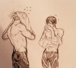 bristeryo:  Makoto got his head stuck because he pulled his shirt