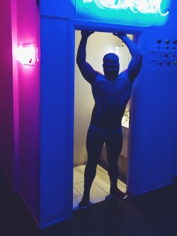 blibblobblib:  Neon nights in @mugler88 Slick It Up Neon Nude