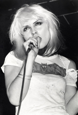 astralsilence:  Blondie: Debbie Harry photographed by Michell
