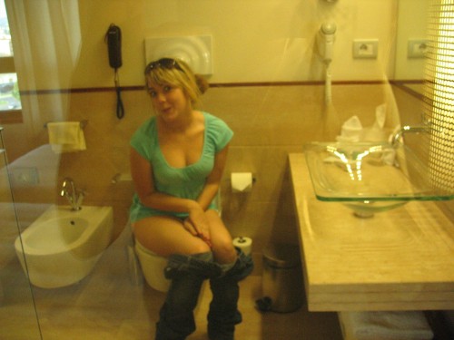 1nobodyknowsme1:  dimitrivegas:  Girlsâ€™ pooping convention stinking up the bathroom.       TumbleOn)