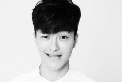 squid-chip:  Jang Ki Yong 