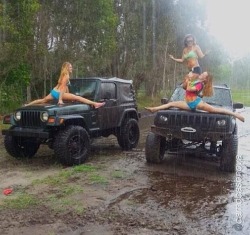 Jeeps & Jeepgirls