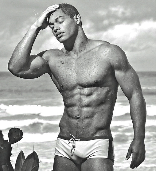 enchantedislandboy:  Source: bluescreenstuff.tumblr.com