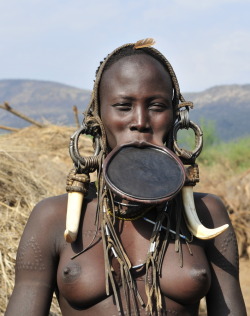 indigenous-tribes:  Horn of Africa (Ethiopia) : Mursi tribe 