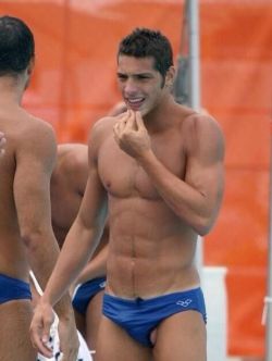 sportyboyblog:  swimmer hot dickslip!The Hottest Sportsmen on