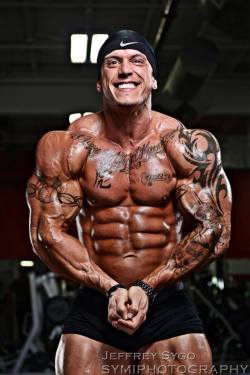 cdnlifter27: Mike Pitbull Lacombe Photos: Jeffrey Sygo SYMIPhotography