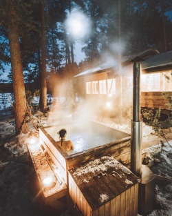 quiveringlolalove:  wild-cabins:  Joonas Linkola   Waiting for