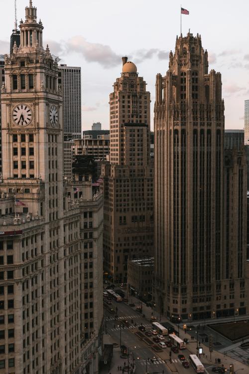 evilbuildingsblog:  A view of Chicago from LondonHouse