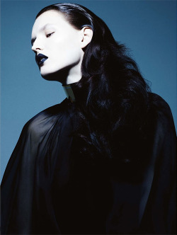 sirensongfashion:  Katlin Aas by Ben Hassett for Vogue Germany December