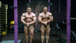 muscledlust:  Who wore it better?