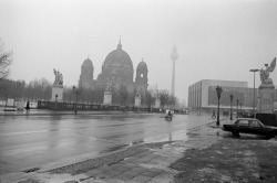 chrisjohndewitt:  The Schlossbrücke Berlin in 1986