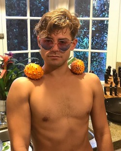 theboysareperfect:  Garrett Clayton