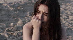 discoverment:  cinematiccake:  Stuck In Love   .