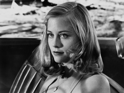 inthedarktrees: Cybill Shepherd The Last Picture Show | Dir.