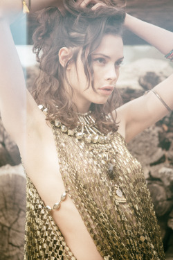 momongamon:Charlotte Kemp Muhl by Angela Marklew