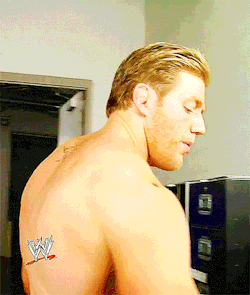 hawt-me33:  For those who may or may not know, Jack Swagger has