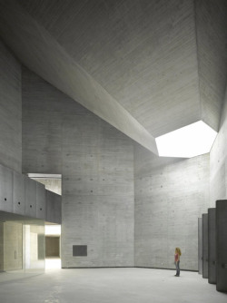 remash:  contemporary art centre cordoba | skylight ~ nieto sobejano