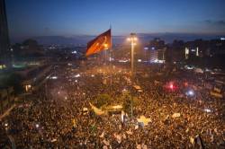 olmasaydinolmazdik:  Gezi Parkı Türkiye’ye Dayanışmayı