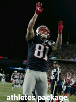 athletespackage:  Aaron Hernandez