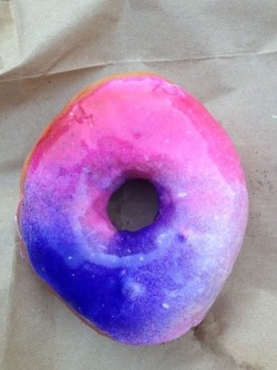 skerples:kingsofcyberspace:prisonwithnobars:Donuts!galaxy doughnutsThis