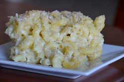 pastasfoglia:  Macaroni & Four Cheese by Necessary Indulgences