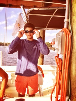 tropical-livin:  Memorial Day boating ⚓️ 