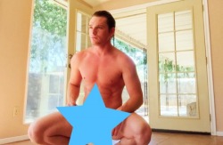 BRENT CORRIGAN enjoying his new home - CLICK THIS TEXT to see