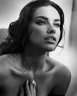 missdanylevy:  Vincent Peters 