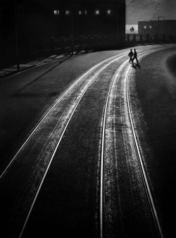 furtho:  Fan Ho’s Hong Kong Midnight, 1958 (via here) 