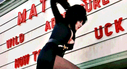 diablito666:Elvira: Mistress Of The Dark (1988) lol XD