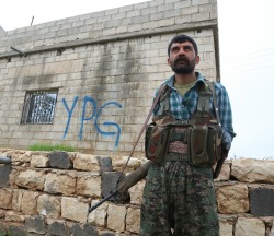bijikurdistan:  Şivan Feraşin, the Kurdish YPG Commander in