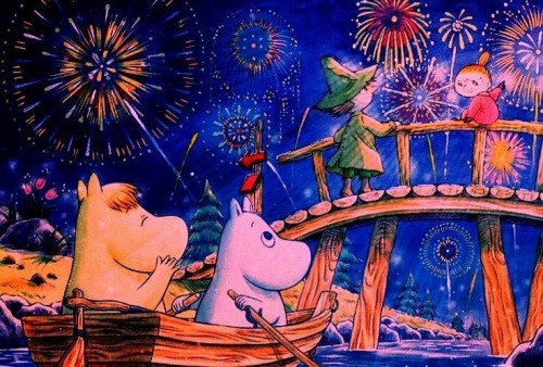 huariqueje:  Moomin Day fireworks    -  Tove Jansson Finnish,