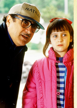 cinyma:   Danny DeVito and Mara Wilson during the filming of