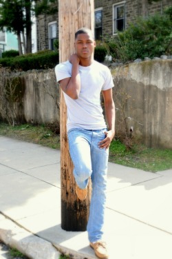 beautifulblackmenfromphilly:  http://beautifulblackmenfromphilly.tumblr.com/