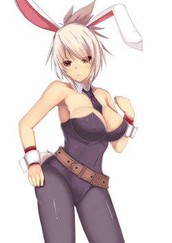 sexybossbabes:Sexy Bunny Riven *** League of Legends Babe ***