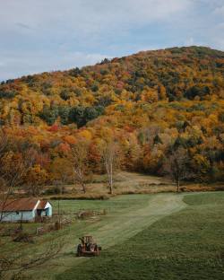 bookofoctober:  Somewhere in the Catskills… Photo by lavender.and.pine